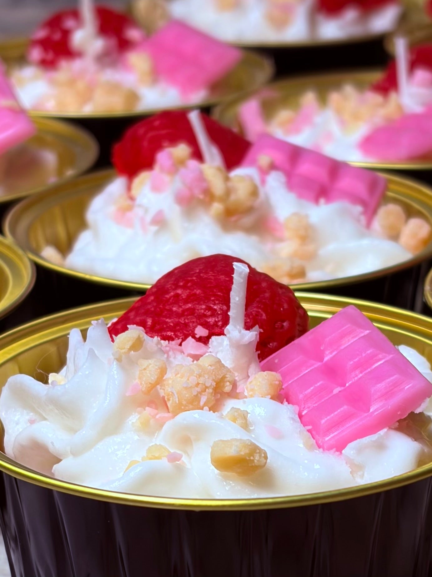 Mini Strawberry Crunch candle